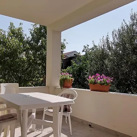 Andela - Krka Waterfalls Gæstehus 3*