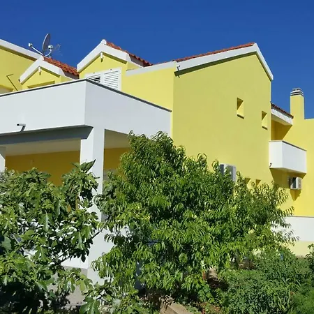 Andela - Krka Waterfalls Lozovac