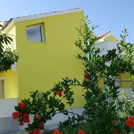 Andela - Krka Waterfalls Lozovac