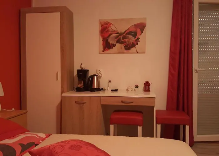 Andela - Krka Waterfalls 罗佐瓦克