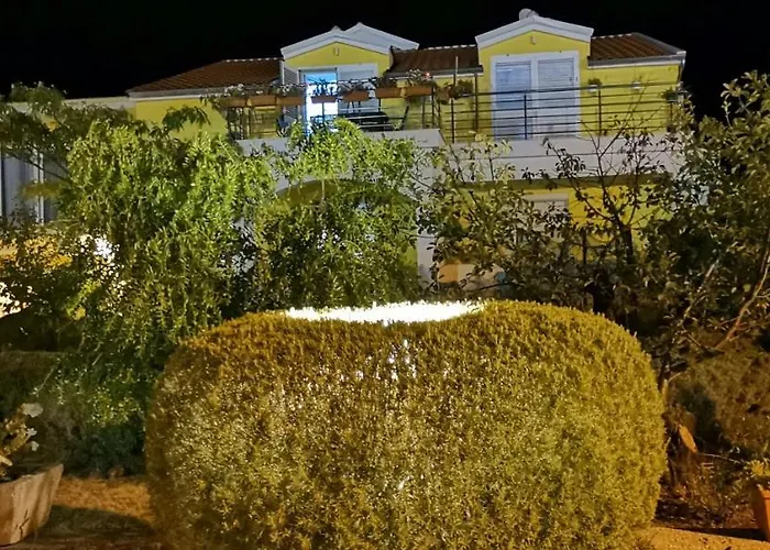 Andela - Krka Waterfalls Konukevi