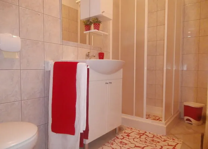 Andela - Krka Waterfalls Konukevi Lozovac